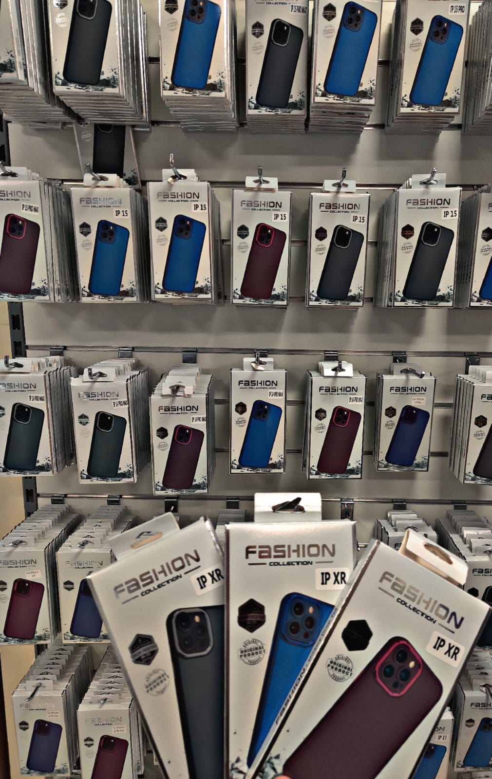 FASHION CASE / WHATSAPP US FOR QUANTITY & MODEL