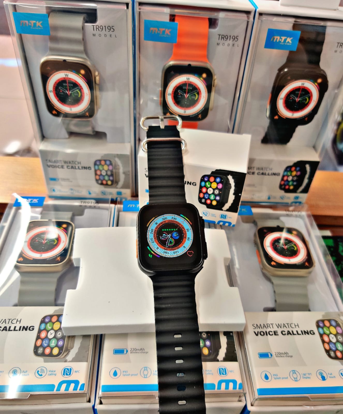 SMART WATCH SPLASH PROOF