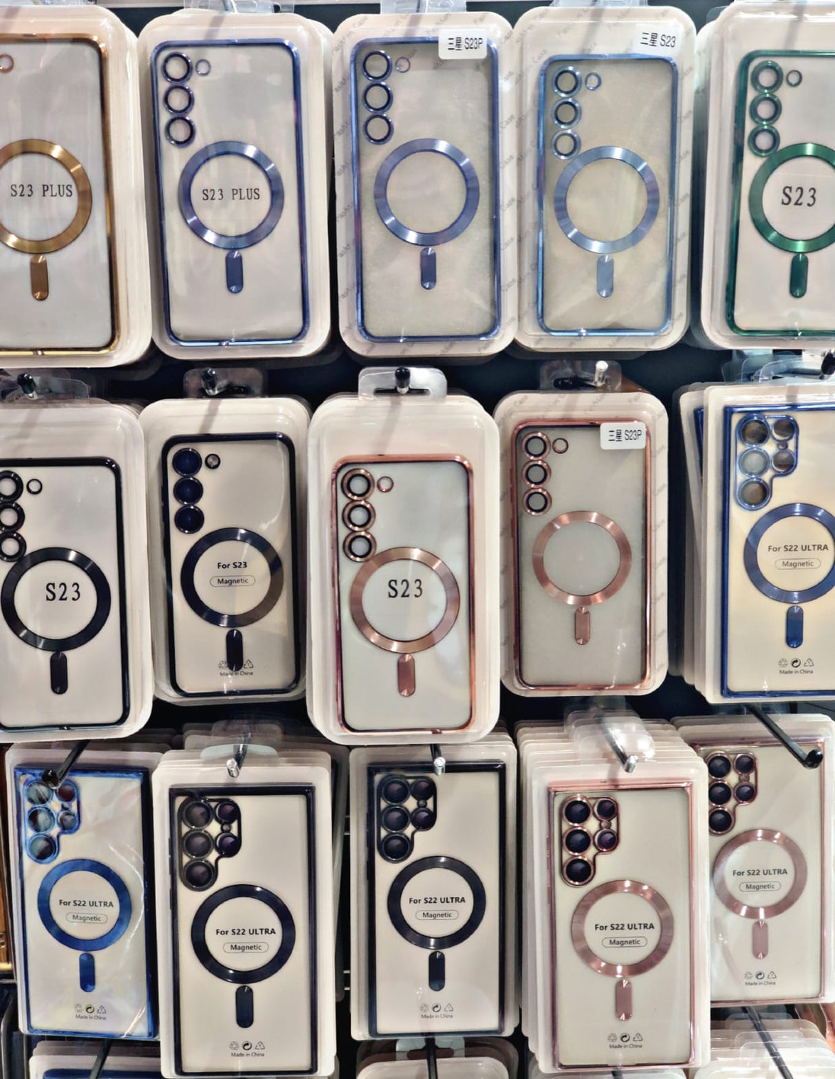 MAGSAFE CASE / WHATSAPP US FOR QUANTITY & MODEL
